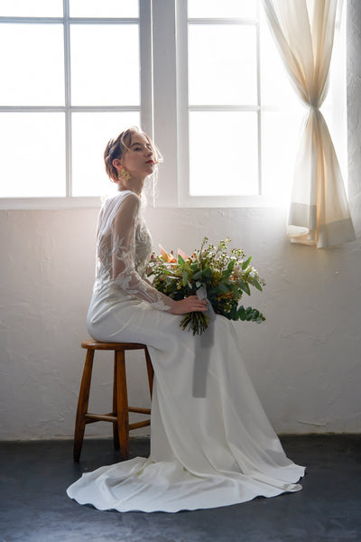 刺繍レース ロングスリーブ バックV ソフトマーメイドドレス（W249）