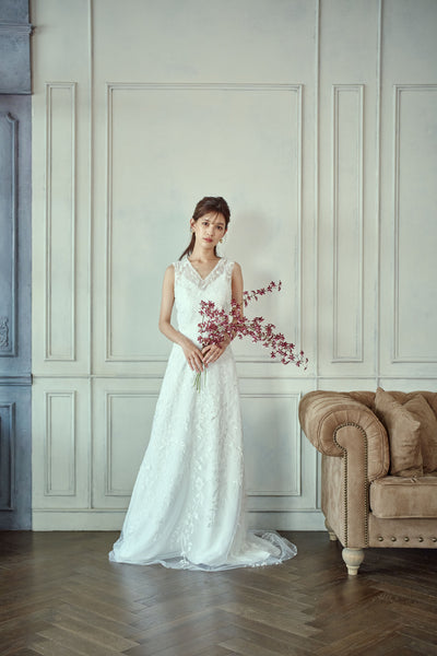 リーフ刺繍 Vネック スレンダードレス（W275）