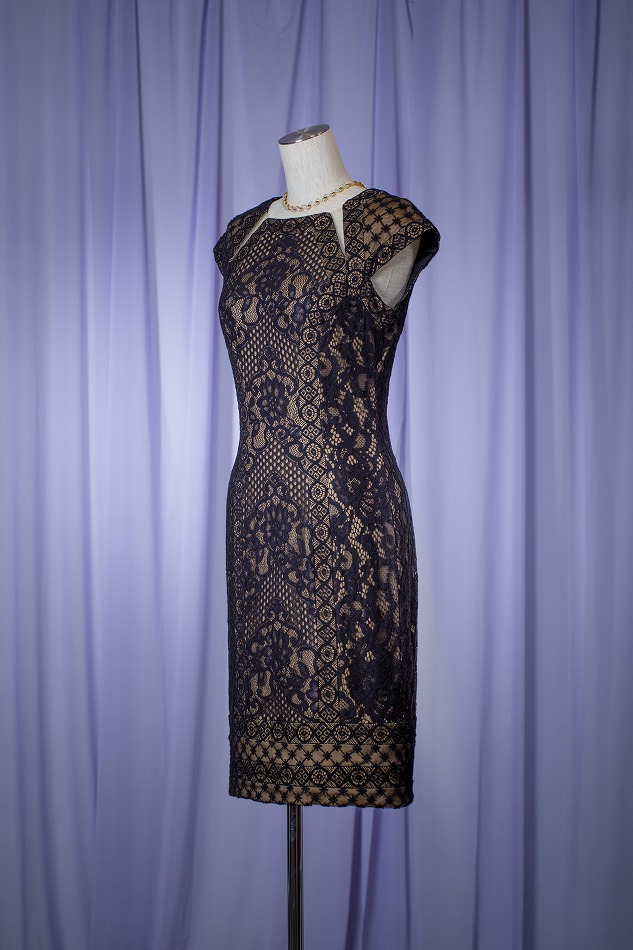 TADASHI SHOJI タダシショージ ブラックフラワーボールドレス | 結婚式