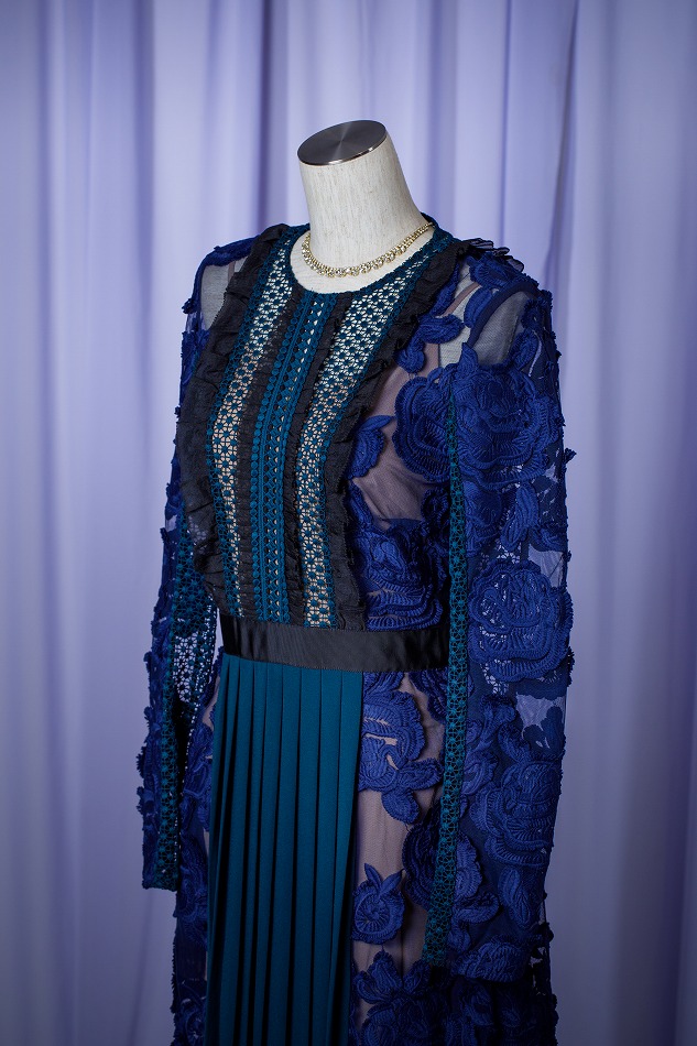 Self-portrait セルフポートレート ネイビーグリーンロングドレス