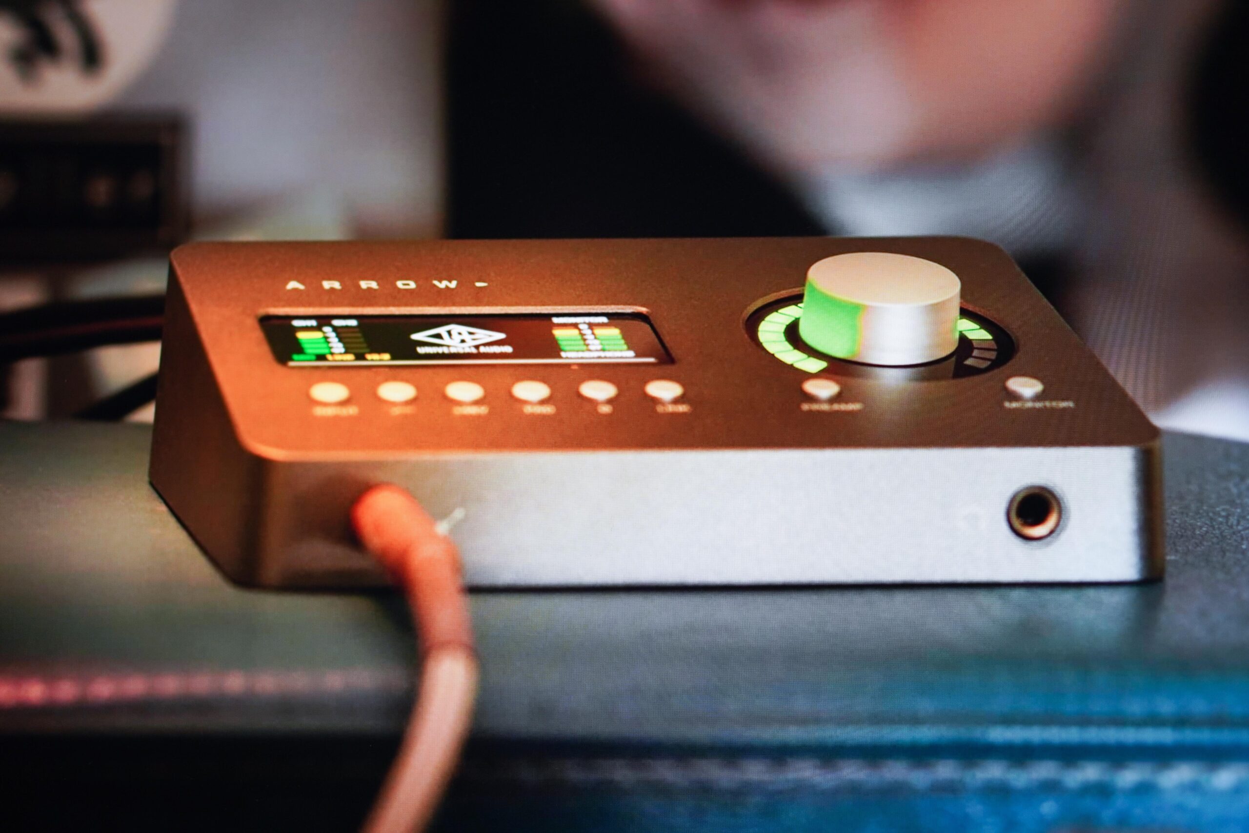 Universal Audio からArrowがリリース！でも仕様を調べると、、微妙