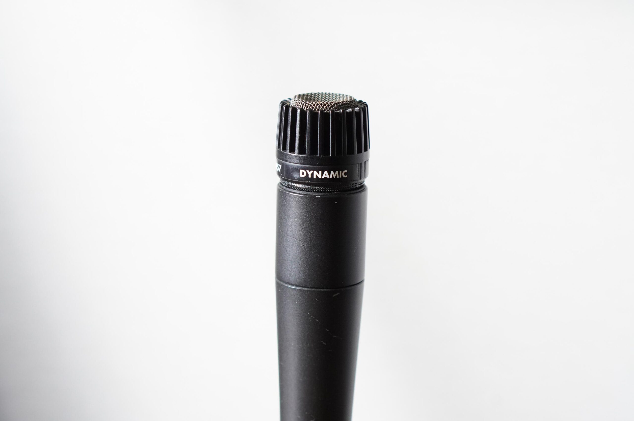 Shure SM57のレビュー！超定番だけどDTMには使い辛い？ | DTM DRIVER!