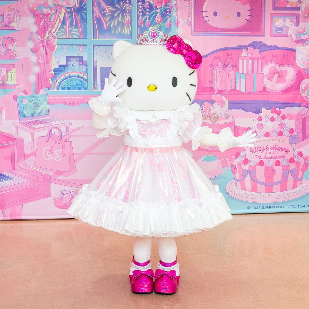 特希少】ハローキティ 根付け サンリオピューロランド ドレス レア ご