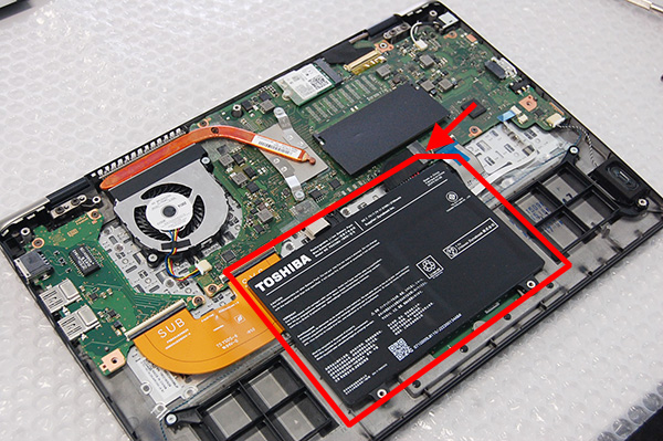 要注意！dynabook G83 GZ83 分解 バッテリーの外し方 | パソコンライフ