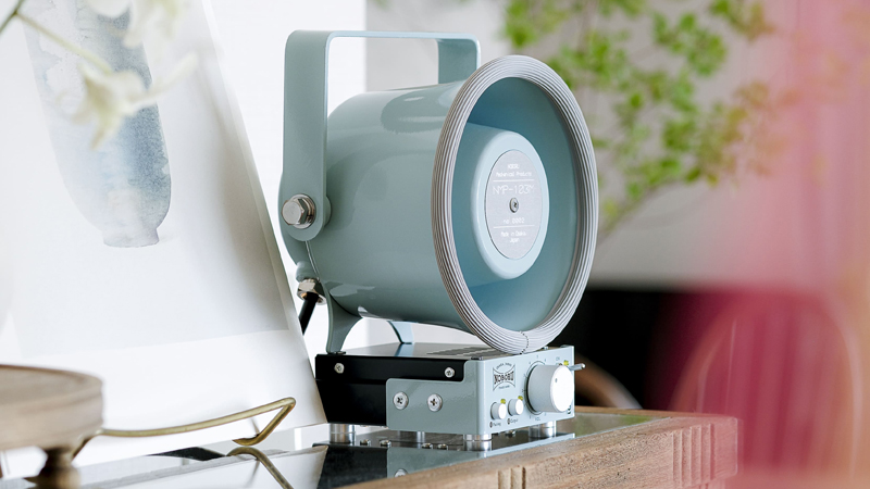レトロな拡声器型のオーディオ、Bluetoothで簡単接続可能 | DXマガジン