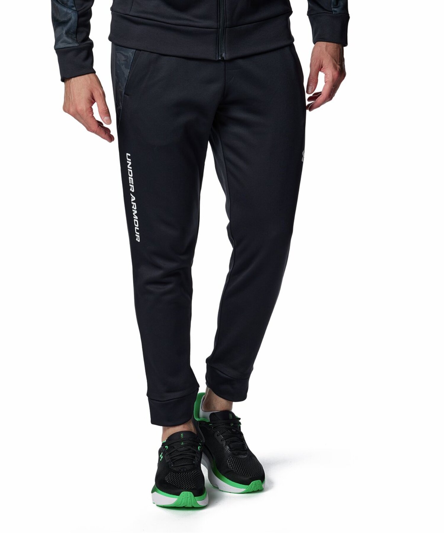 アンダーアーマー公式】 UAアーマーフリース カモ ジョガーパンツ