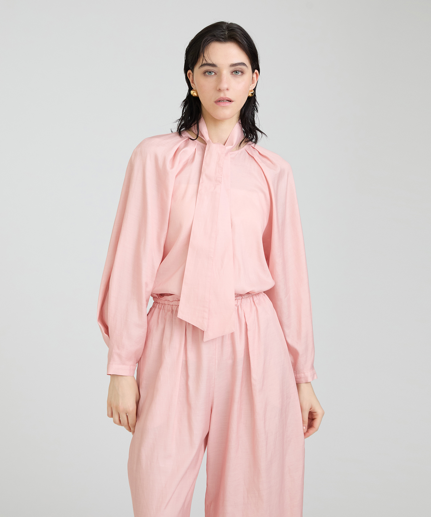 ダスティーツイルフォルムスリーブブラウス ｜ハウス オブ ロータス