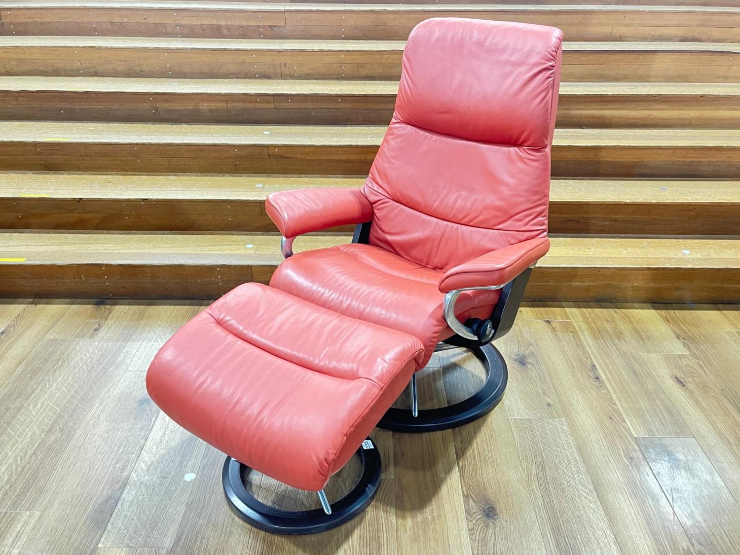Ekornes (エコーネス) ストレスレスチェア 赤茶色 Mサイズ オットマン