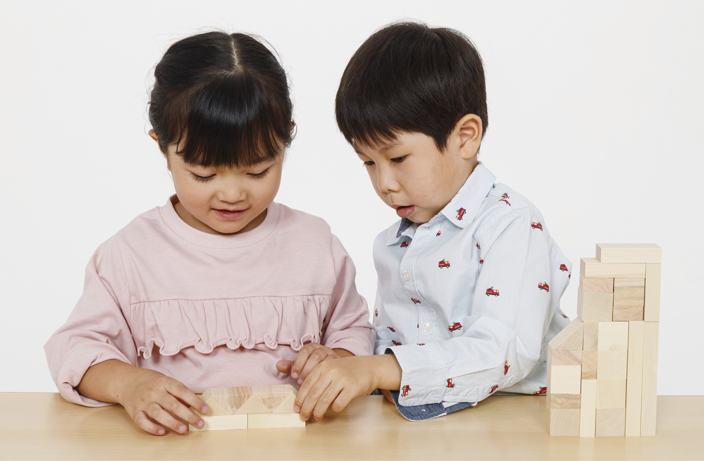 フレーベル館オンラインショップ｜小型床上積木（小セット）(A28