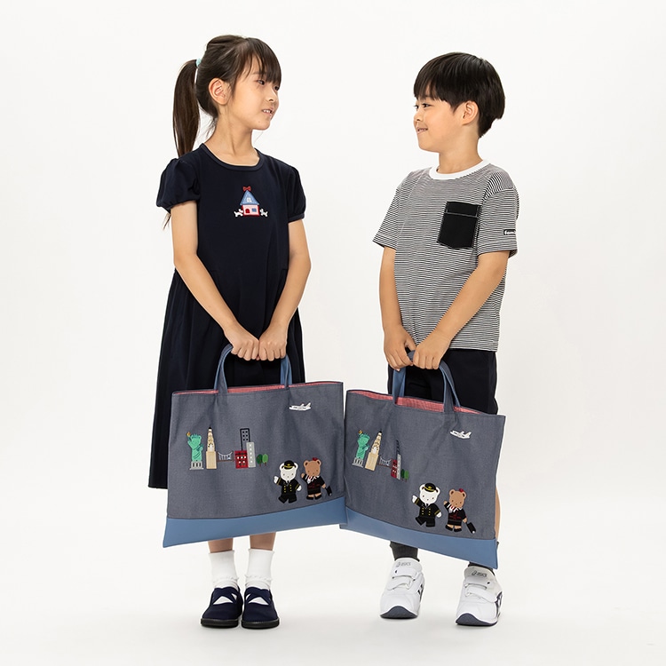familiar 【早い者勝ち】familiar 紺 習い事用バッグ くまの刺繍 紺