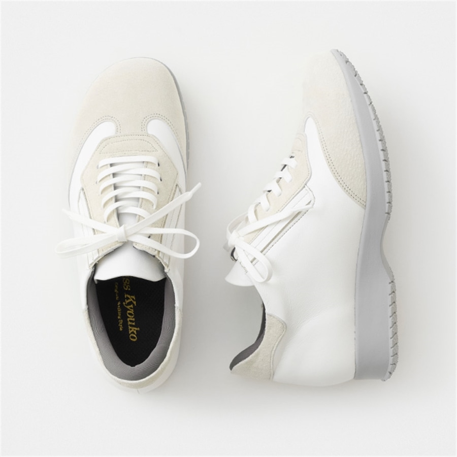 ミスキョウコ]隠しゴムレースアップスニーカー 4E 102541 ホワイト