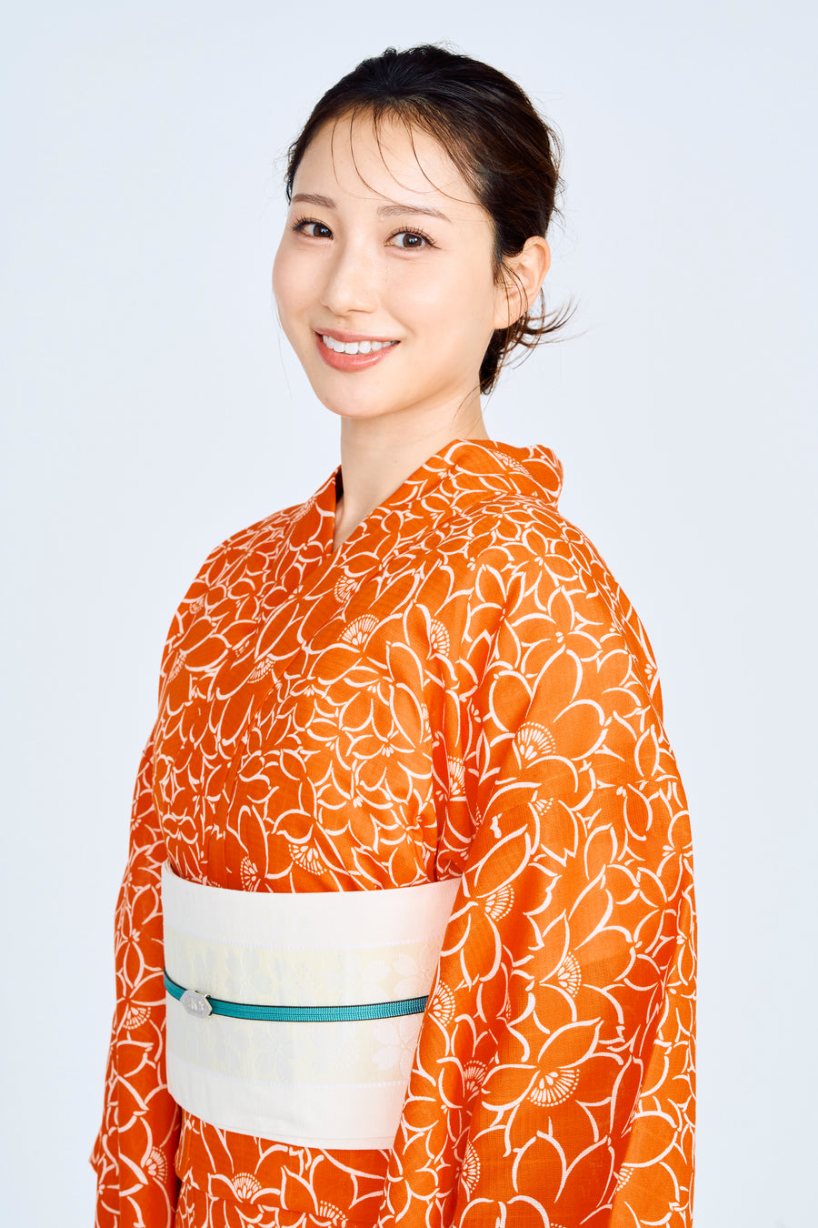 伊勢型写し浴衣「さくら重ね」紅緋色 – EMON