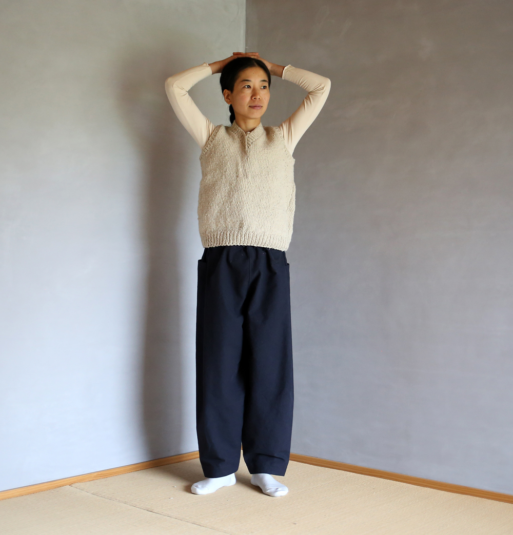 えみおわす ダーツパンツ 黒 えみおわすパンツ えみおわす ダーツ