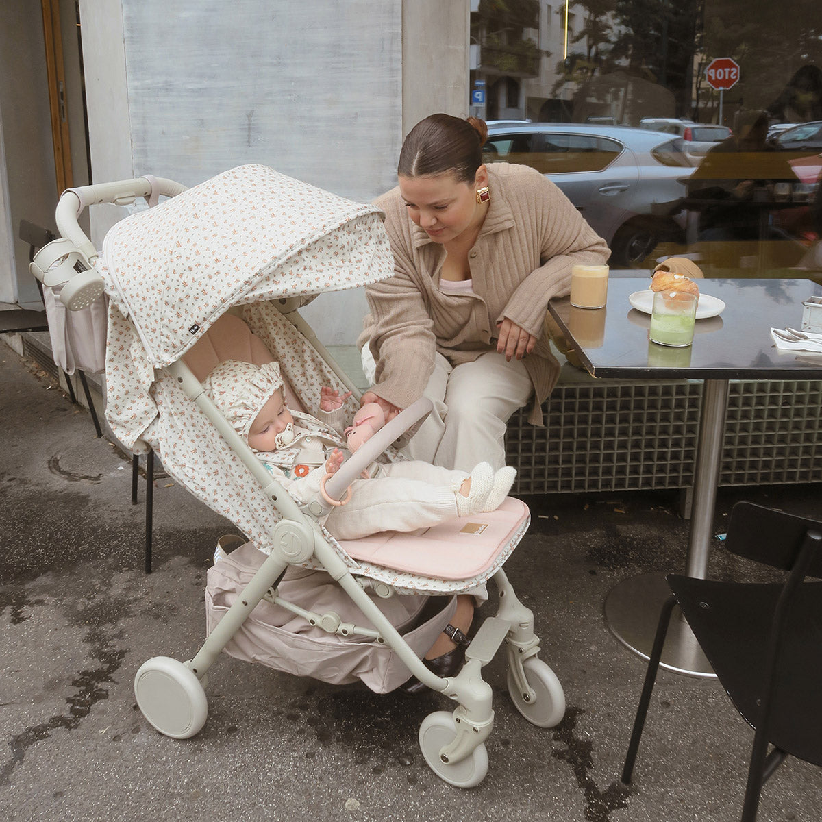 エロディ公式】モンドストローラー - Autumn Rose × ムーンシェル