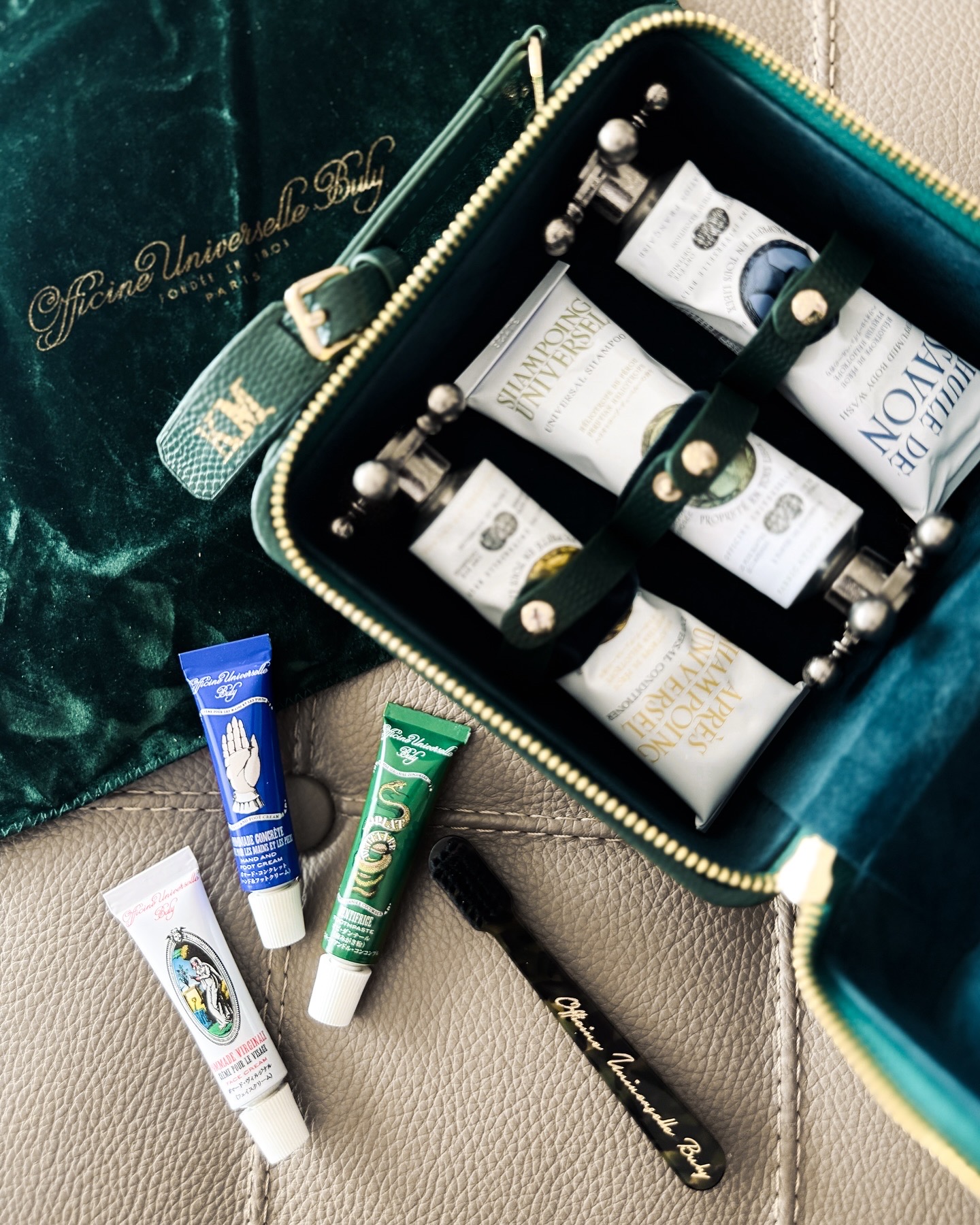 BULY】による旅の相棒。『リトルトラベラーズ ビューティキット』に憧れて