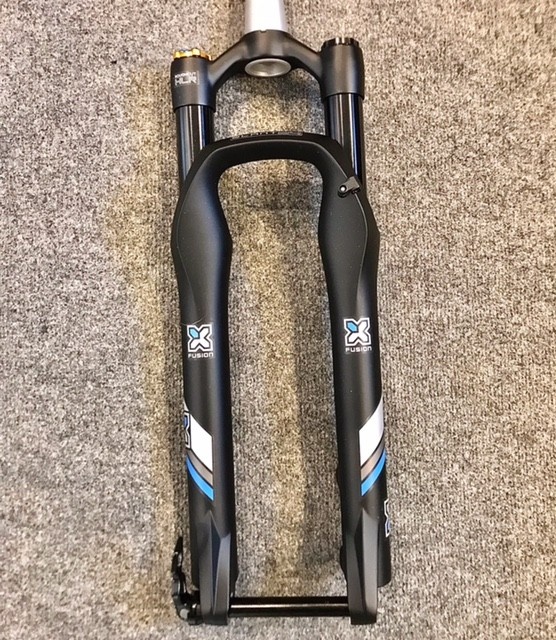 X-fution Mtb 26 オーバーホール済み X-FUSIONの26インチ用フォーク