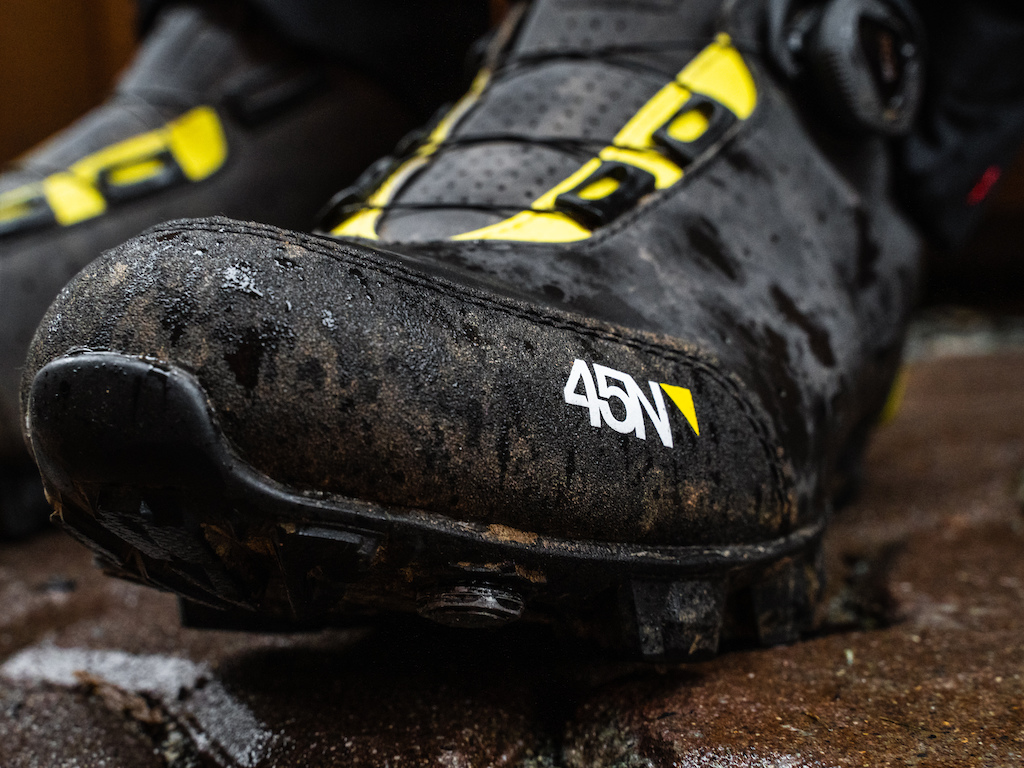 Review: 45Nrth's Ragnarök Shoes - Made for Riding in the Rain