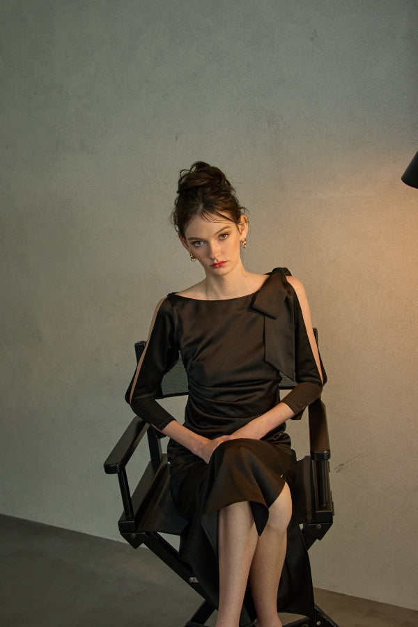 Shoulder Ribbon Satin Drape one piece -Black- – ERADIE