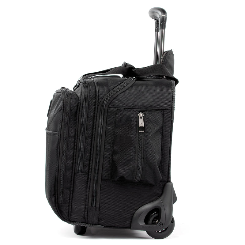 FlightCrew™ 5 Horizontal Rolling Overnighter – Travelpro® Europe