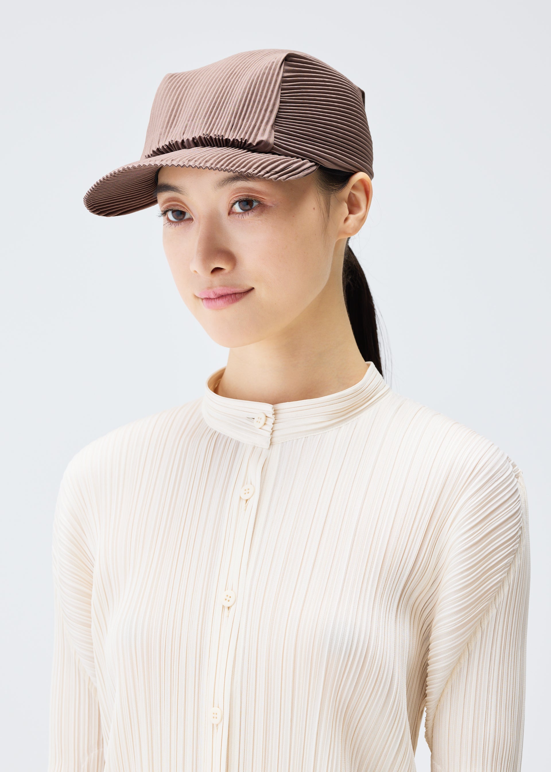 PLEATS CAP – ISSEY MIYAKE EU