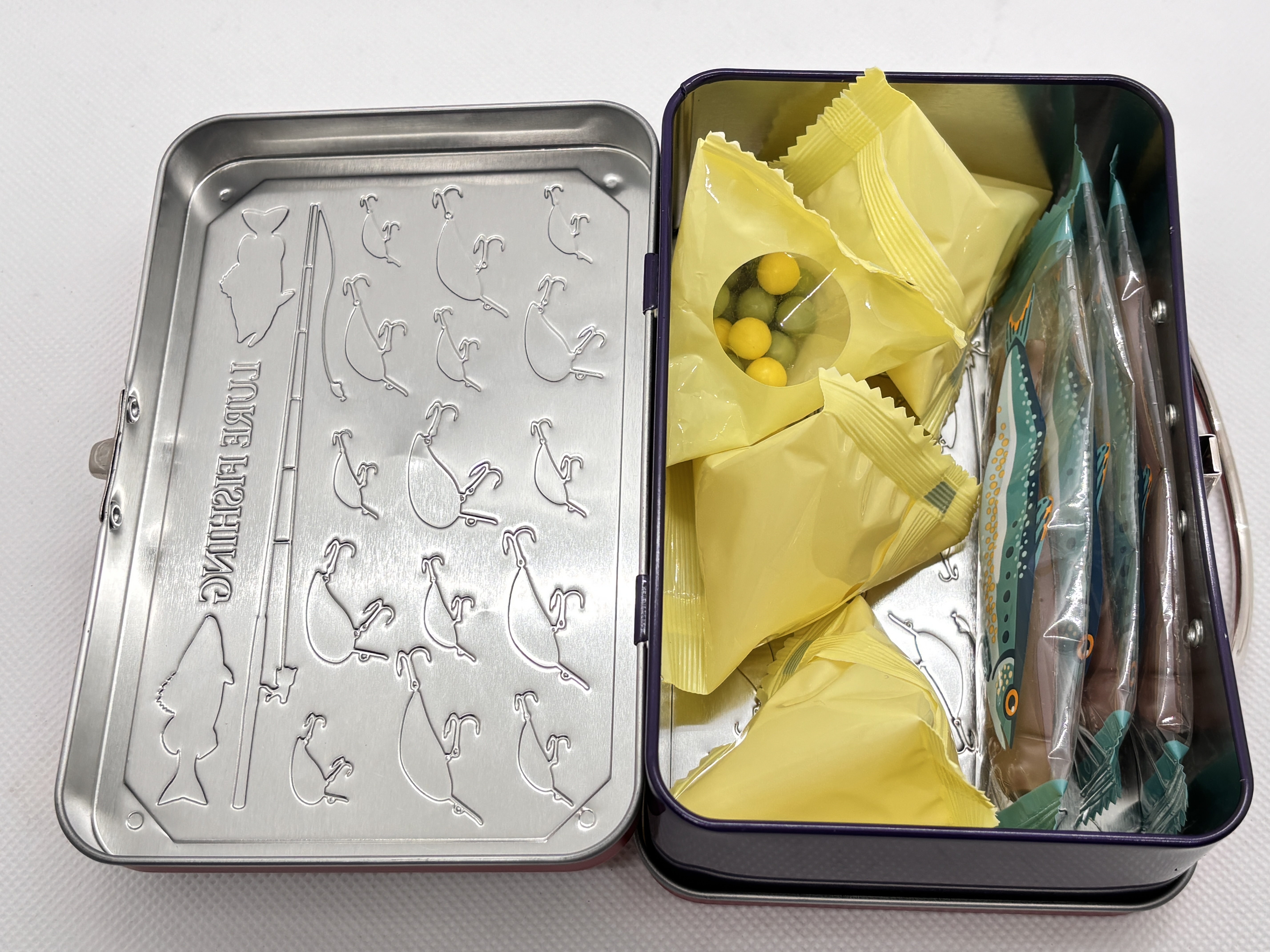 ルアーケース缶（レッド） | 株式会社エウレカ