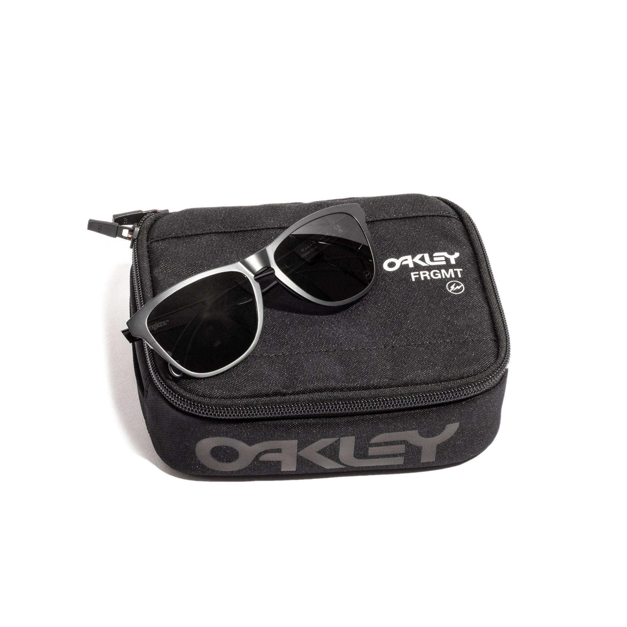 Oakley x Fragment Frogskins Sunglasses Bundle – Extra Butter