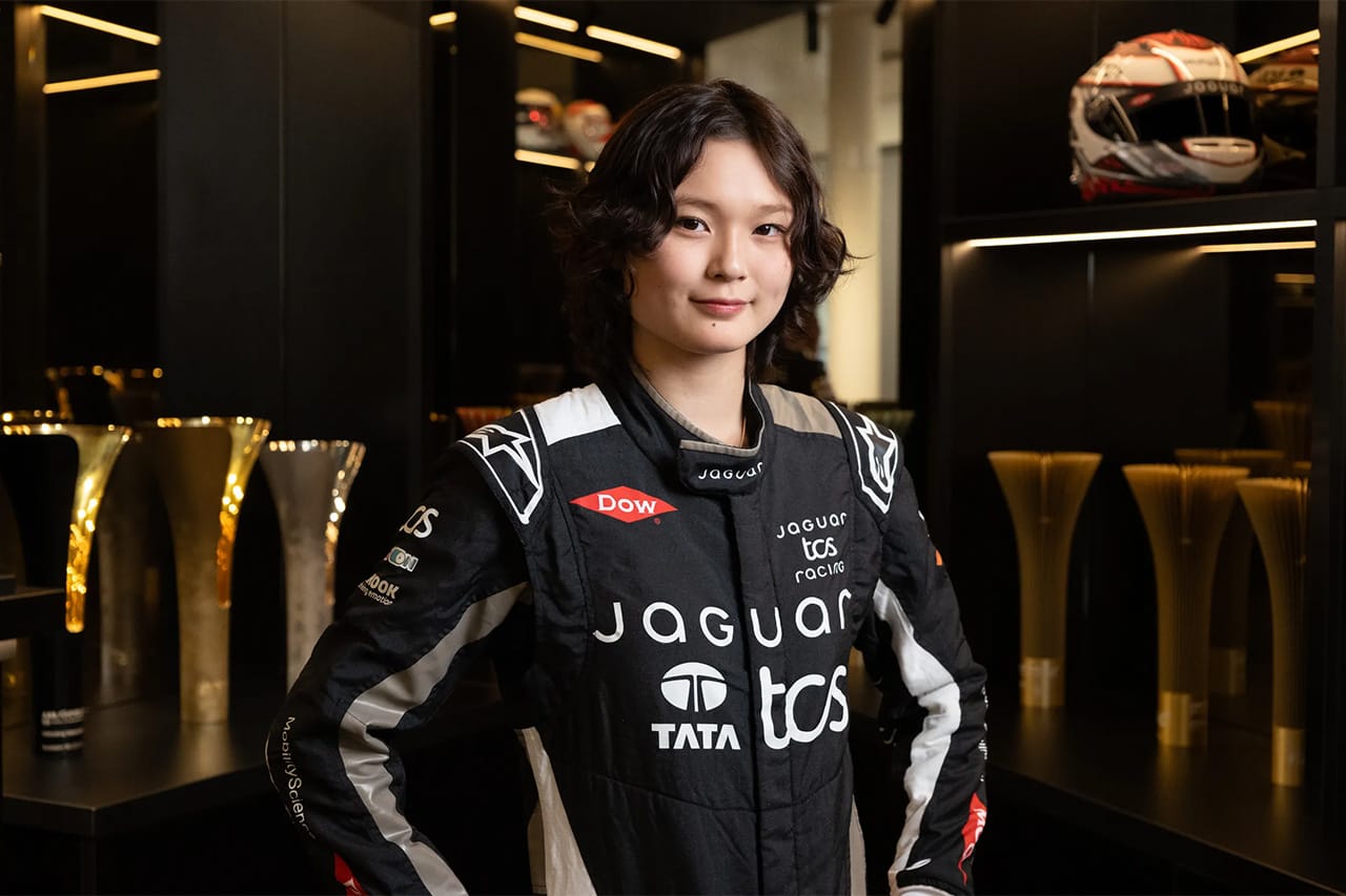 Juju（野田樹潤） 【 F1-Gate .com 】