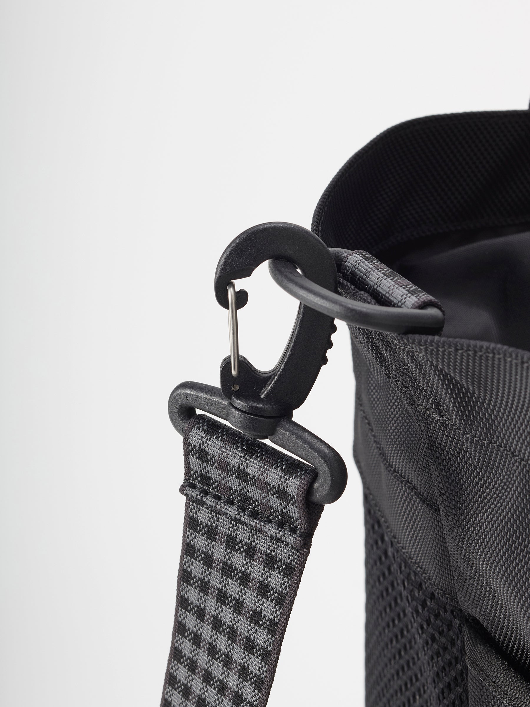 バッグ〈NEW ERA® × familiar〉 | ファミリア公式サイト