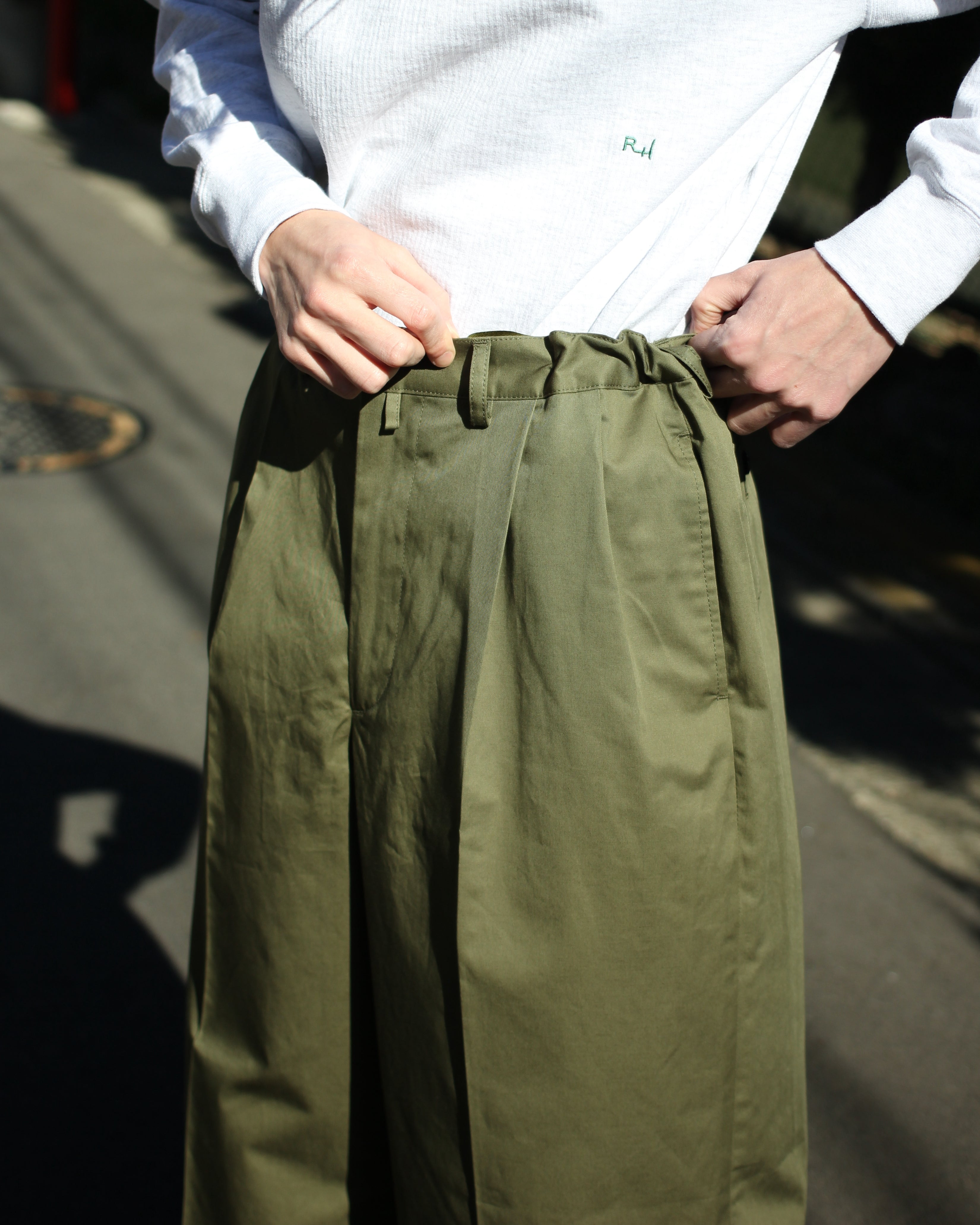 REVERBERATE/TACKED CHINO TROUSERS(STANDARD)