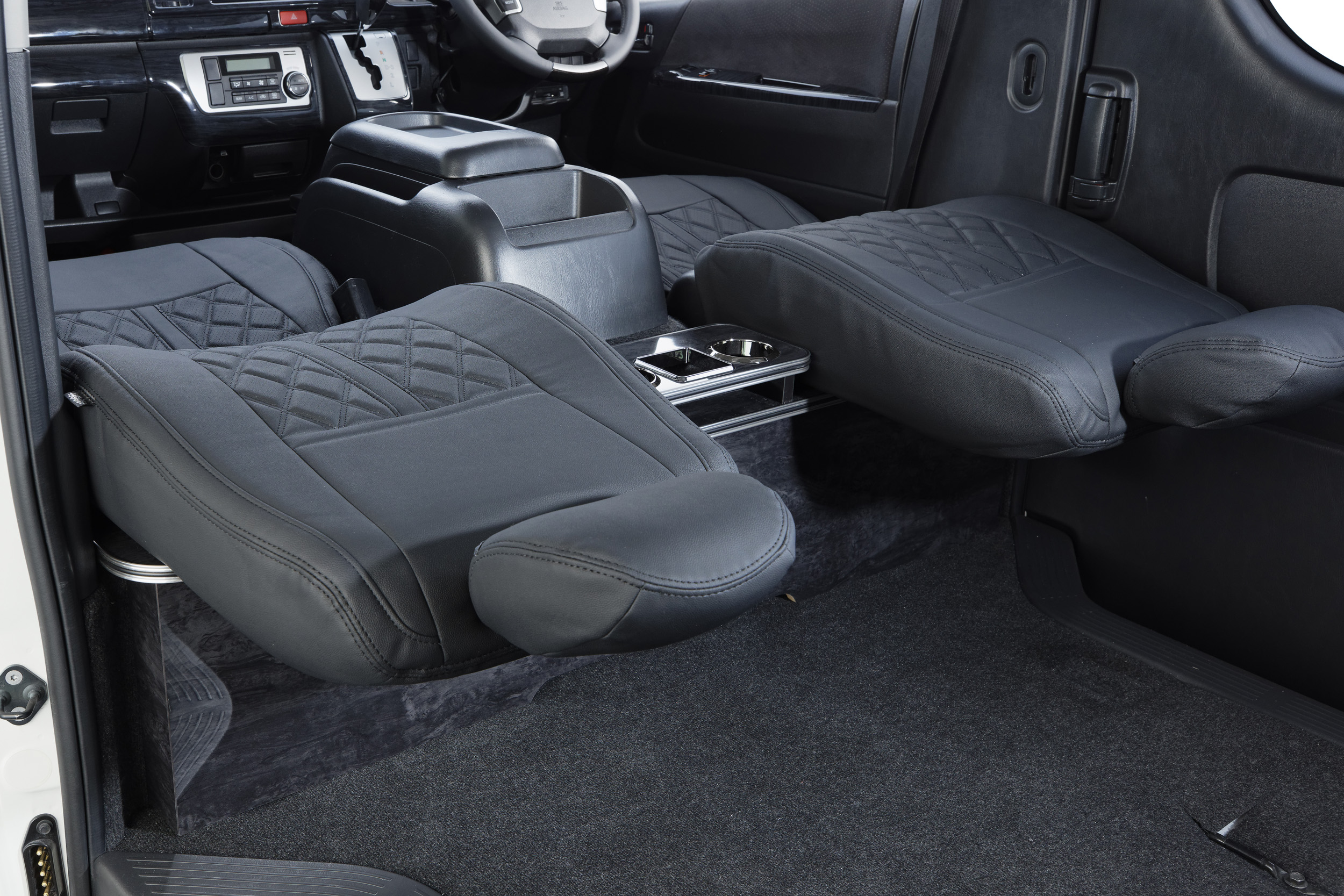 リアデッキテーブル 標準タイプ ワイドボディ用 | HEARTS | ハーツ