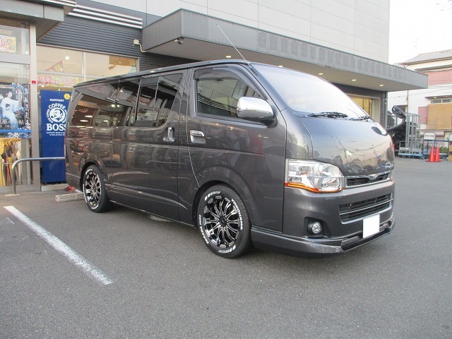 ハイエース (200系) 200系【LT】 214W、223B | 装着ギャラリー | カー