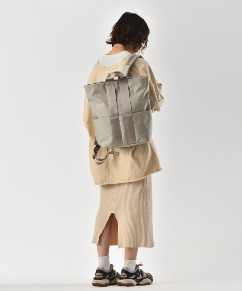 STLAKT バックパックM ヘザーネイビーの通販 | BRUNO online