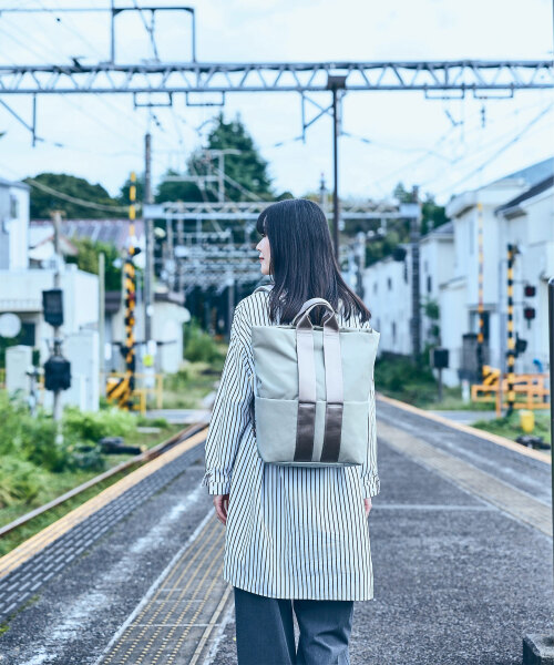 STLAKT バックパックM ヘザーネイビーの通販 | BRUNO online