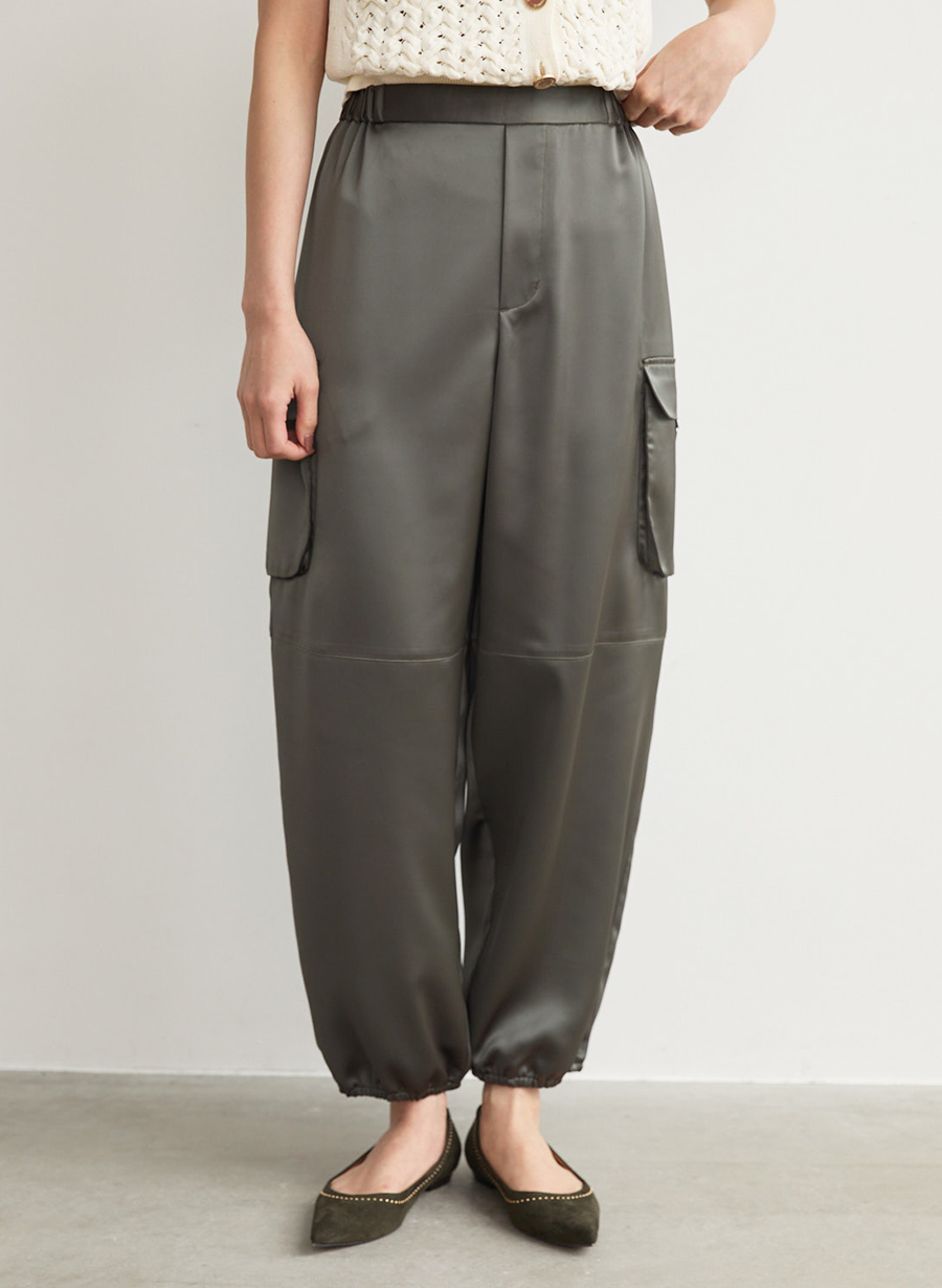 サテンカーゴギャザーパンツ｜LOUNIE（ルーニィ）公式サイト／公式