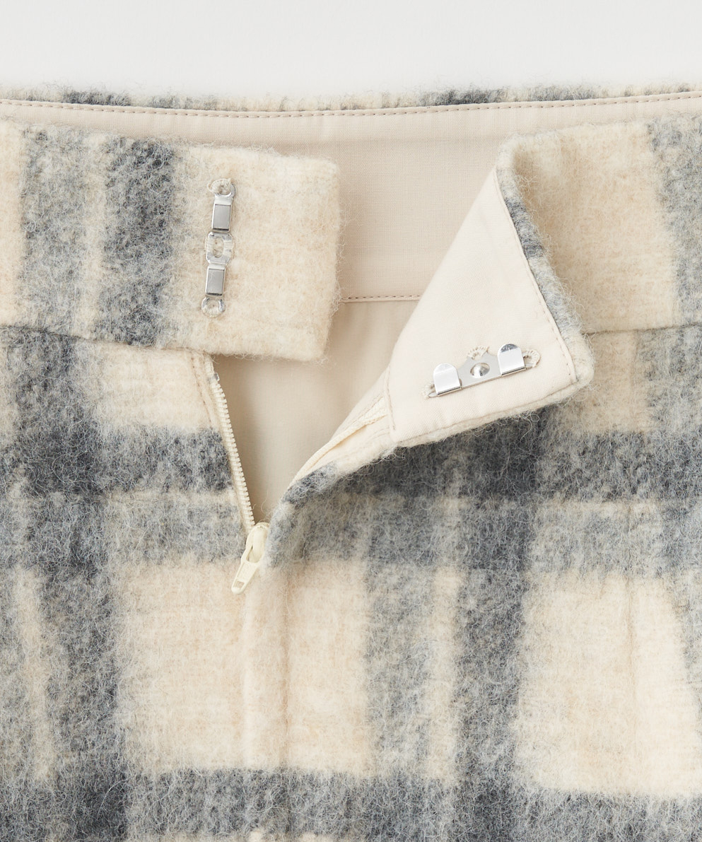 シャギーチェックミニスカート｜Stola.（ストラ）公式通販サイト