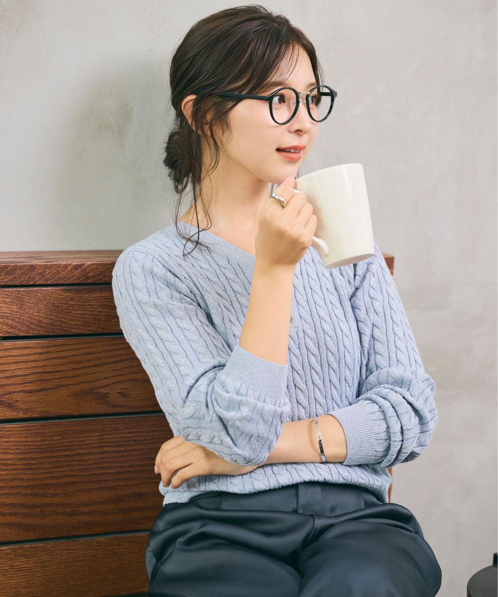 ミニケーブルプルオーバー+ストレートスカート ニットアップ｜Stola