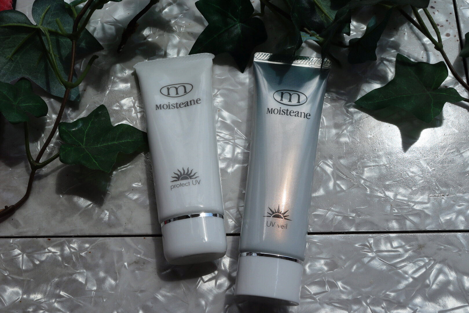 モイスティーヌの2つの日焼け止めの違いは？プロテクトUVとUVヴェール