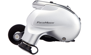 フォースマスター400を駆使して釣りたい！利き腕だけで操作可能な