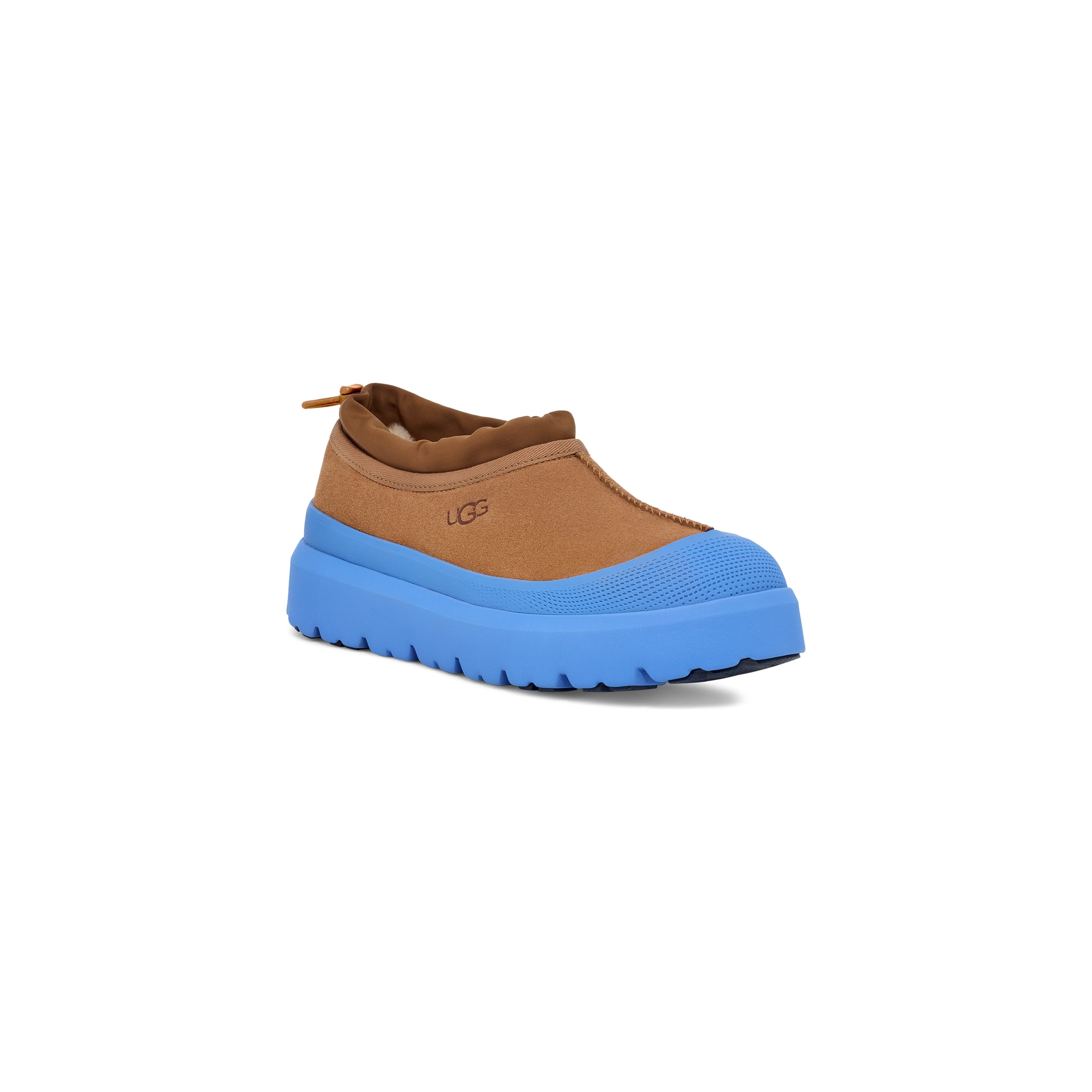 UGG All Gender Tasman Weather Hybrid in Chestnut Big Sky