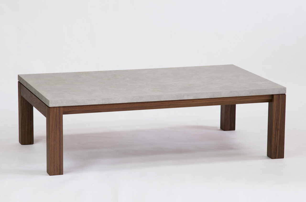 Folivora フォリヴォラ│モダンなコタツと床座ライフ