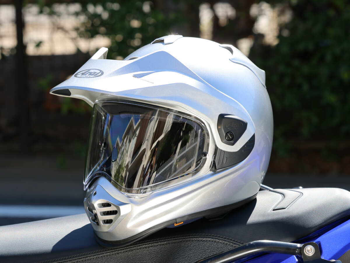 アライの新型アドベンチャーヘルメット【ツアークロスV】ガチオフ