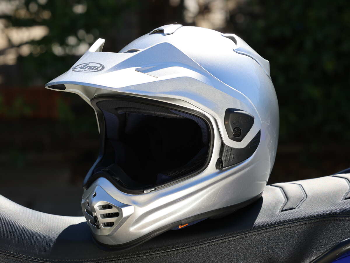 アライの新型アドベンチャーヘルメット【ツアークロスV】ガチオフ