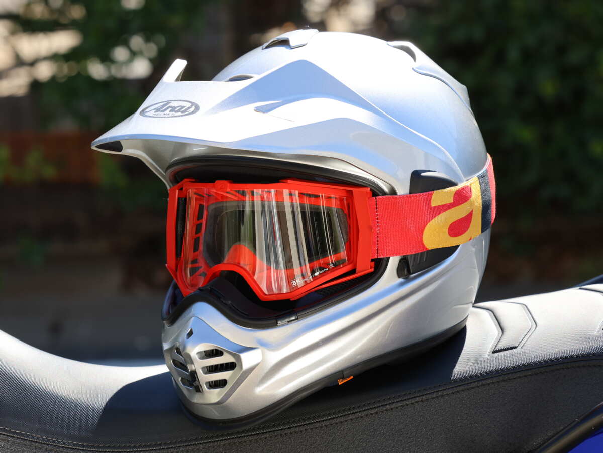 アライの新型アドベンチャーヘルメット【ツアークロスV】ガチオフ