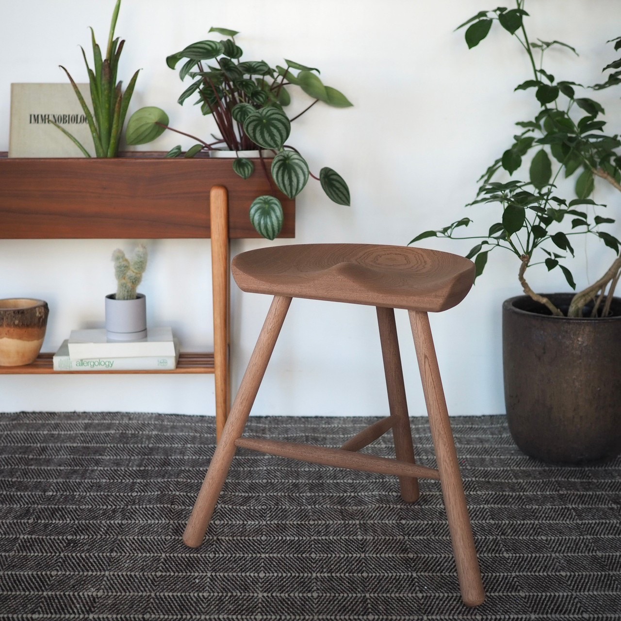 不朽の名作 SHOEMAKERスツール | FORESTA with ACTUS®