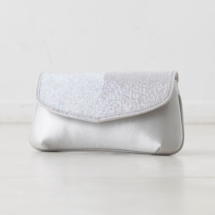 ビーズのきらめき、パーティーバッグ ・シルバー｜東京ソワール