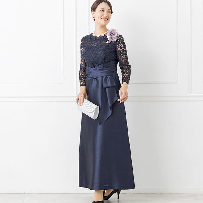 レースとタフタのマザードレス 7号・ネイビー｜東京ソワール