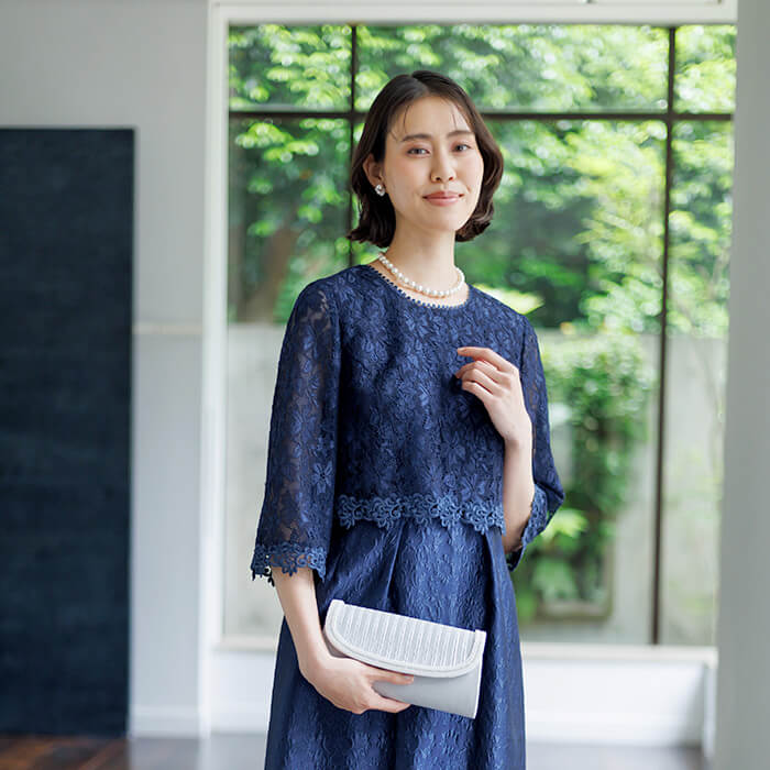 フクレジャカードのマザードレス 9号・ネイビー｜東京ソワール