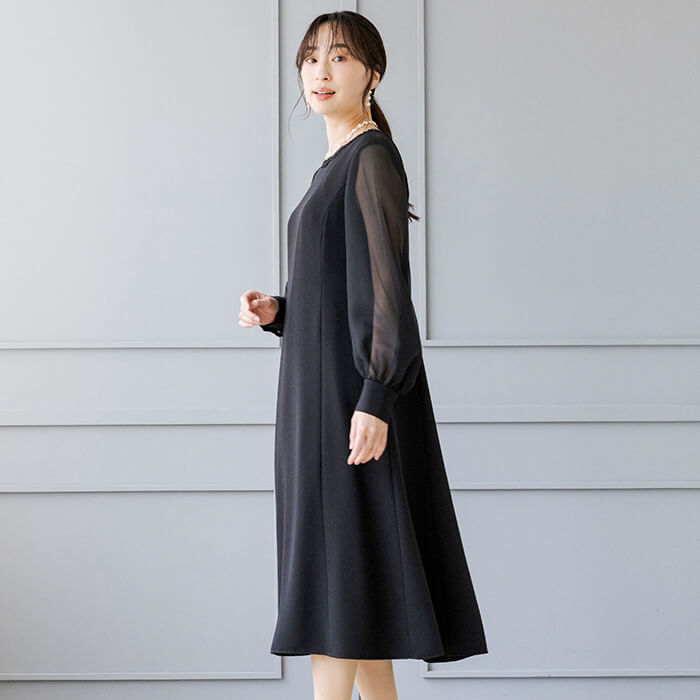 軽やかに気品をまとう大人ドレス 11号・ブラック｜東京ソワール