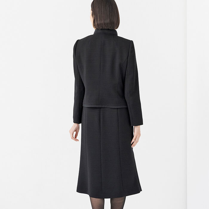 ゆとり仕上げのアンサンブル 19号・ブラック｜東京ソワール