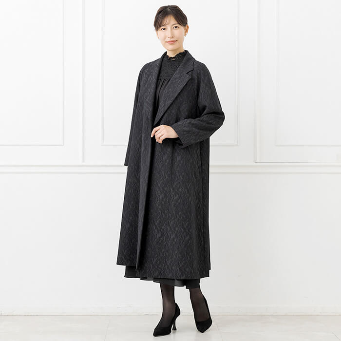 上品なジャカード素材のコート 9号・ブラック｜東京ソワール